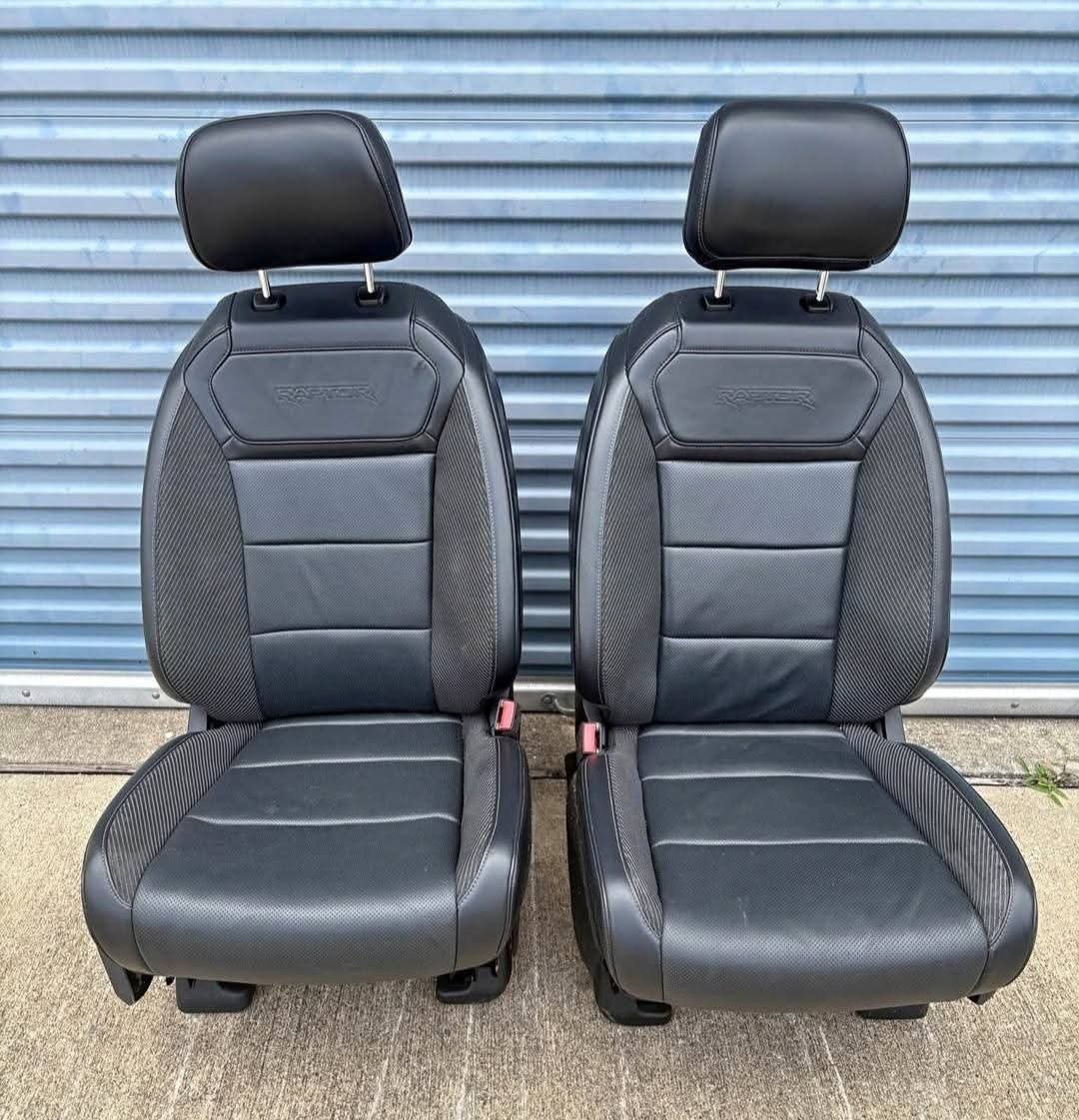 2021 2022 2023 2024 2025 2026 Ford F150 Raptor Front Seat Pair

Very clean and in pristine condition with no damages or scratches