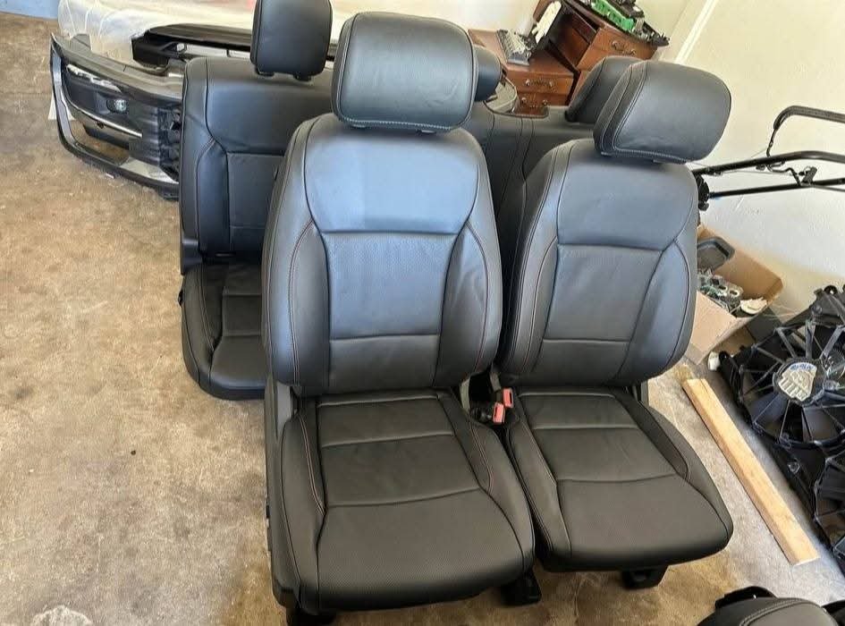 2021-2026 ford f150 power seats

Very good condition still new, complete sets of seats , no scratches or damage