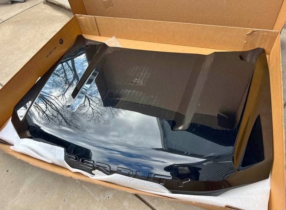 2023 2024 2025 2026 Ford F250 F350 F450 F550 super duty hood OEM

2023 2024 2025 2026 Ford F250 F350 F450 F550 super duty hood OEM Black 
Black 

Like new,  newly takeoffs