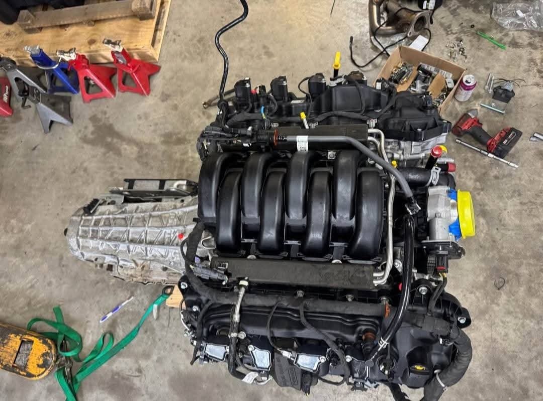 2023 Ford F150 4×4 5.0 Motor and Transmission
Fits 2021-2026 Ford F150 4×4 Motor 

5.0 coyote V8 out of a 2023 Ford F150 4 x 4 with 11,500 miles. Comes with all accessories, AC lines coolant hoses intake manifold transmission , ECU .
 VIN 1FTFW1E51PKE33702. You can come pick it up  or pay to have it shipped. 

VIN 1FTFW1E51PKE33702.