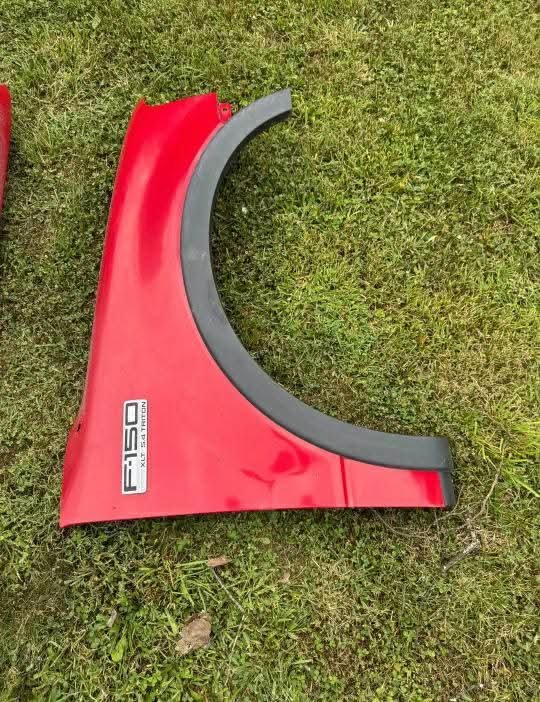 2005-2008 Ford F-150 right and Left fenders