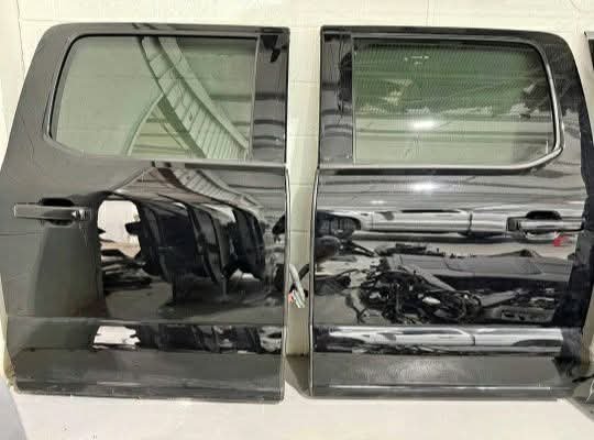 2021-2026 Ford F150 right and left rear doors

2023-2026 Ford F250 F350 F450 F550  right and left rear doors